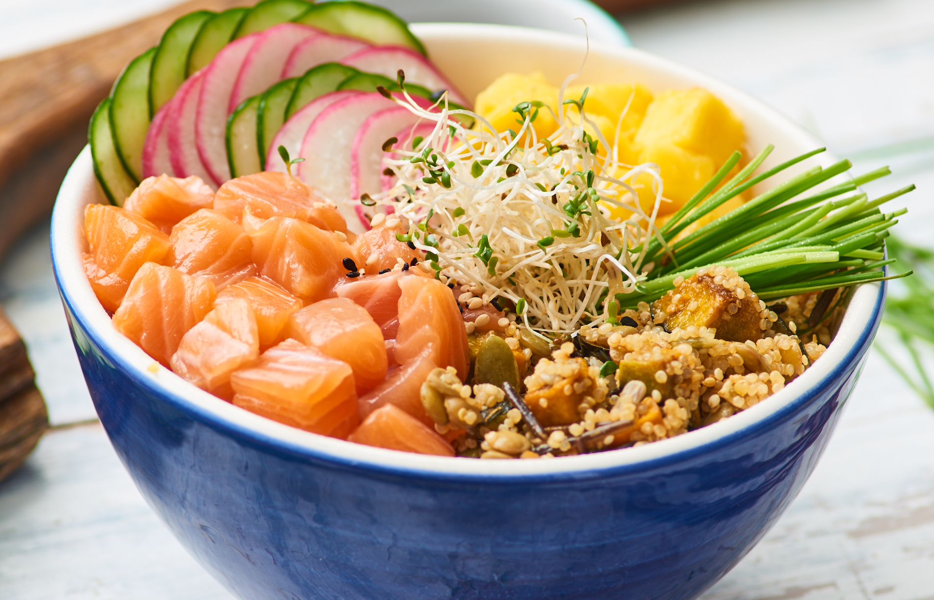 Receita de poke de salmão - Estadão