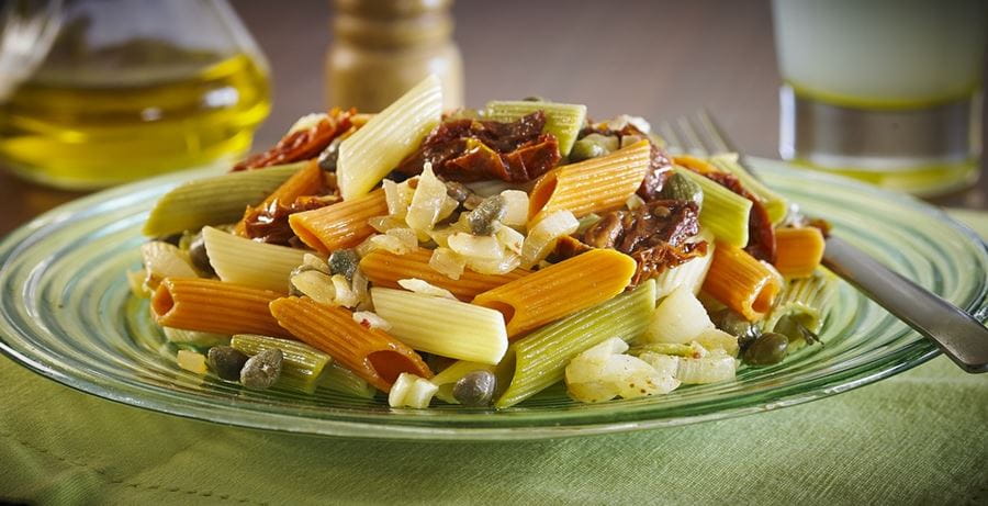 recipe image Salada de macarrão tricolore ao molho de limão siciliano