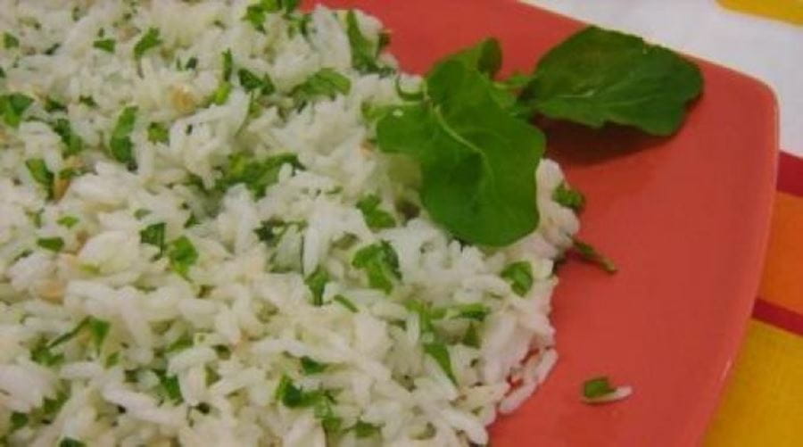 recipe image Arroz com amendoim e rúcula