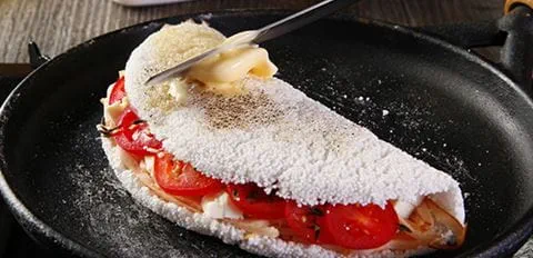 recipe image Tapioca Fácil e Saudável de Peito de Peru e Ricota