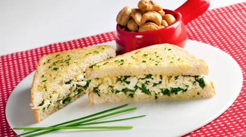 recipe image Sanduíche quente de espinafre e queijo