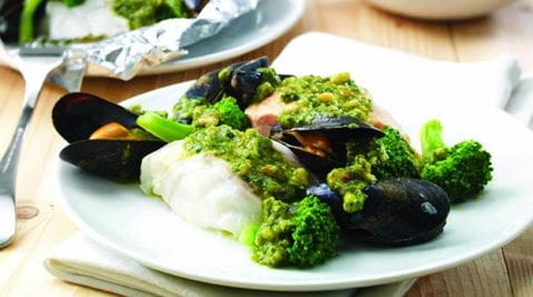 recipe image Mix de Peixe com Brócolis e Molho de Manjericão